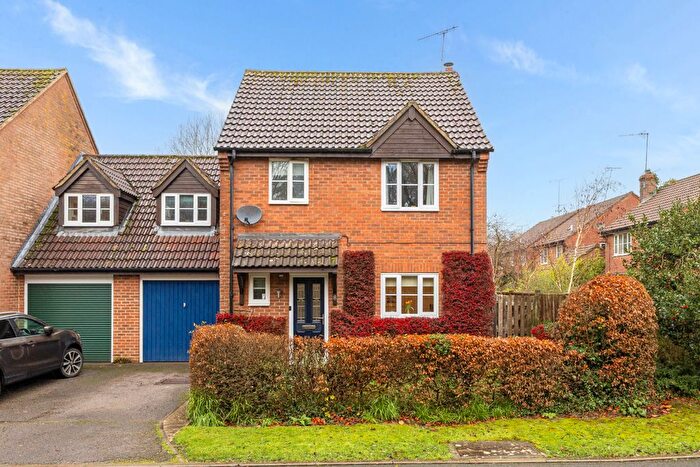 4 Bedroom Detached House For Sale In Somerset Close, Hungerford, RG17