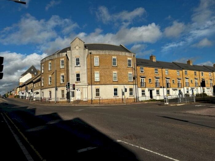 2 Bedroom Flat To Rent In Railway Street, Braintree, CM7