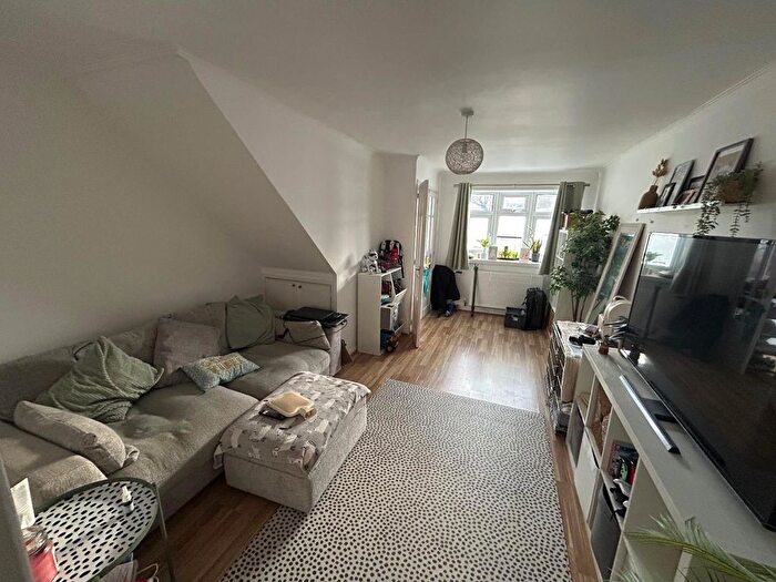 2 Bedroom End Of Terrace House To Rent In Berenger Close, Swindon, SN3