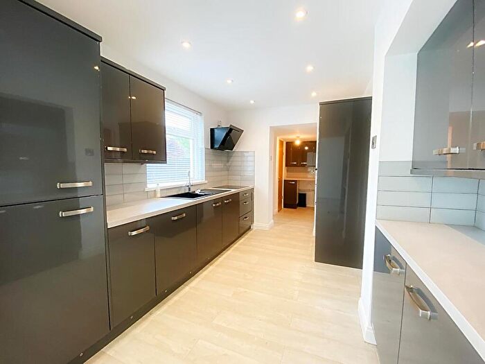 3 Bedroom Semi-Detached House For Sale In Pembroke Gardens, Wallsend, NE28