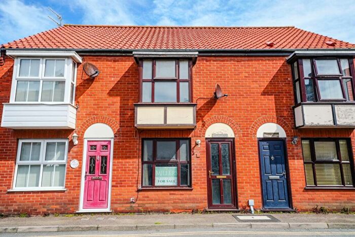 2 Bedroom Terraced House For Sale In Corner Street, Cromer, NR27