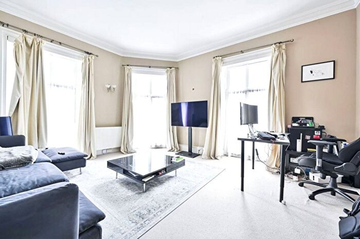 1 Bedroom Flat To Rent In Mandeville Place, London, W1U