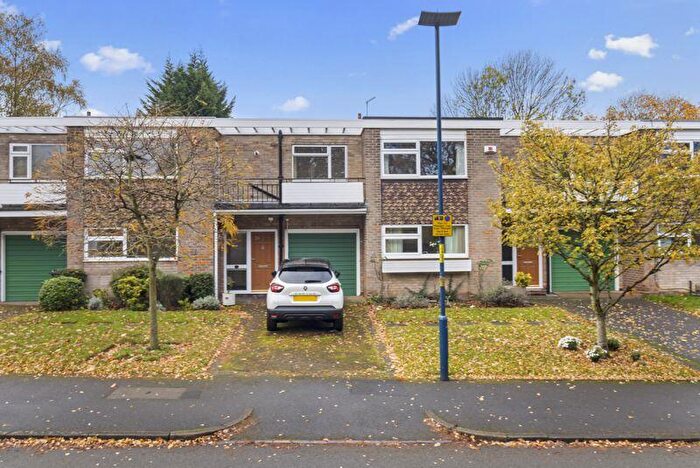 3 Bedroom Terraced House For Sale In Leigham Drive, Birmingham, B17