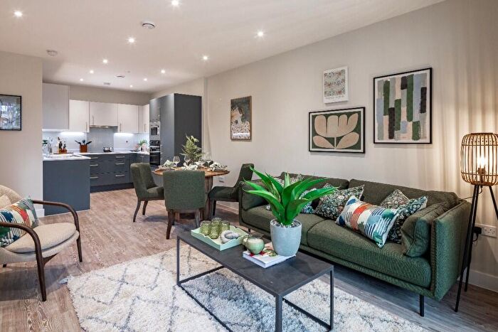 2 Bedroom Apartment For Sale In Wood Street, Walthamstow, E17