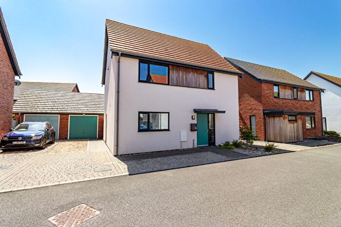 3 Bedroom Detached House For Sale In Beehive Way, Bawdeswell, Norfolk, NR20