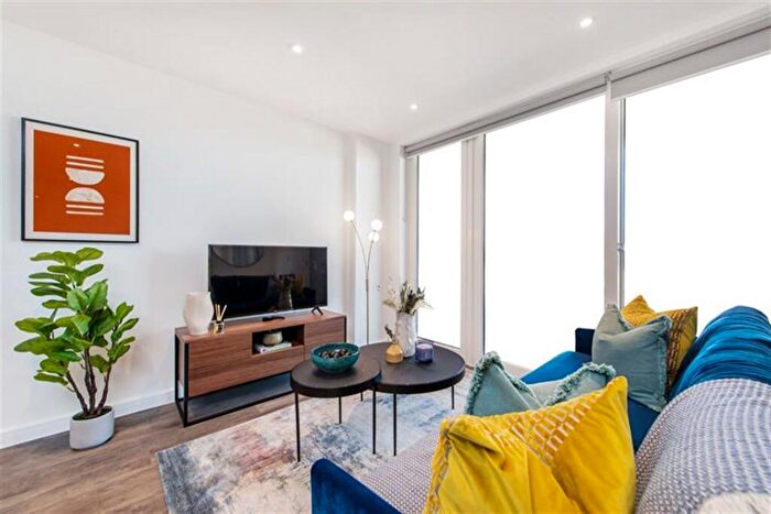 1 Bedroom Apartment To Rent In Bed, Rd Floor, Visos, Verona House In Beam Park, RM9