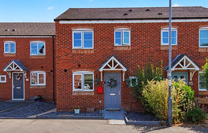 3 Bedroom Semi-Detached House For Sale In Cygnet Avenue, Nuneaton, CV10