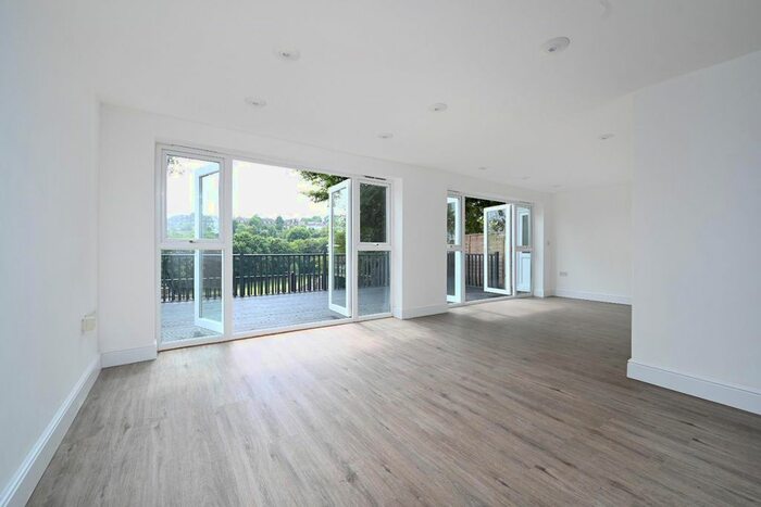 4 Bedroom Property To Rent In Highbank, Brighton, BN1