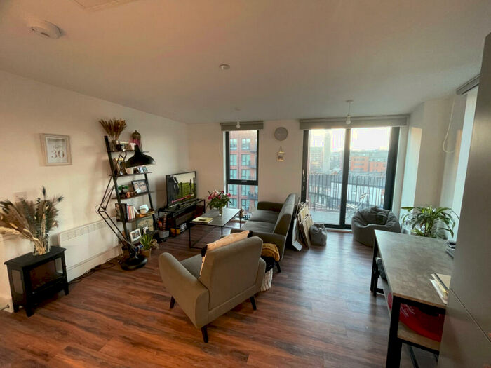 2 Bedroom Apartment To Rent In Chatham Street, Sheffield, South Yorkshire, S3