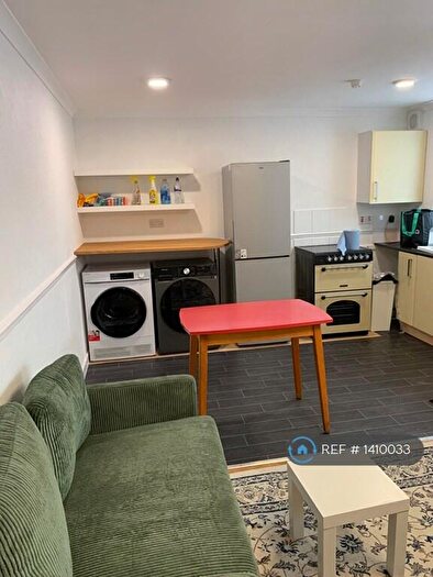 1 Bedroom Flat To Rent In Lewes Close, Grays, RM17