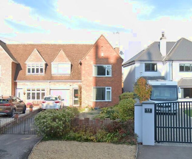 3 Bedroom House To Rent In Church Street Charlton Kings Cheltenham, GL53