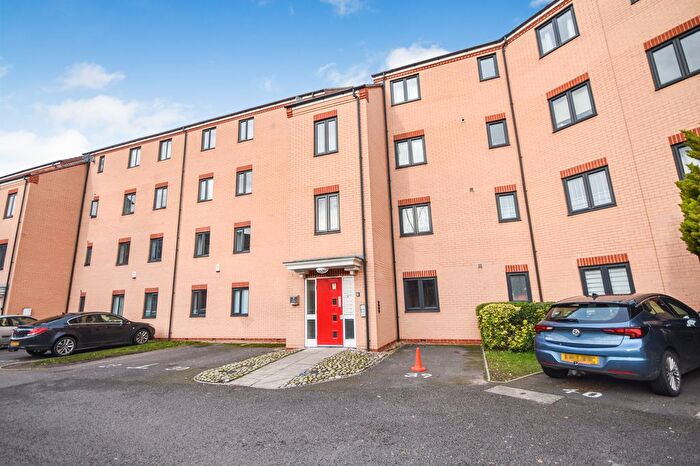 2 Bedroom Flat For Sale In Templars Court, Nottingham, NG7