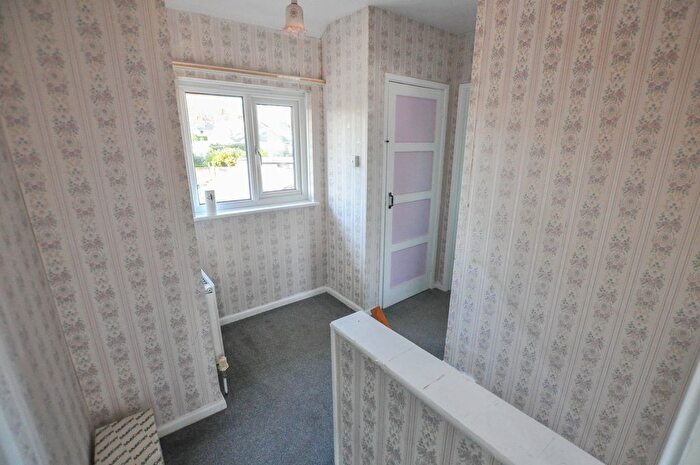 3 Bedroom Terraced House For Sale In Wavell Avenue, Poole, BH17