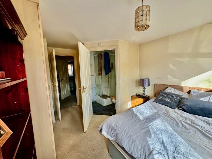 2 Bedroom Apartment For Sale In Vine Lane, Acocks Green, B27