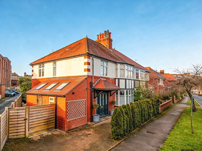 4 Bedroom Semi Detached House For Sale In The Parade, Harrogate, HG1