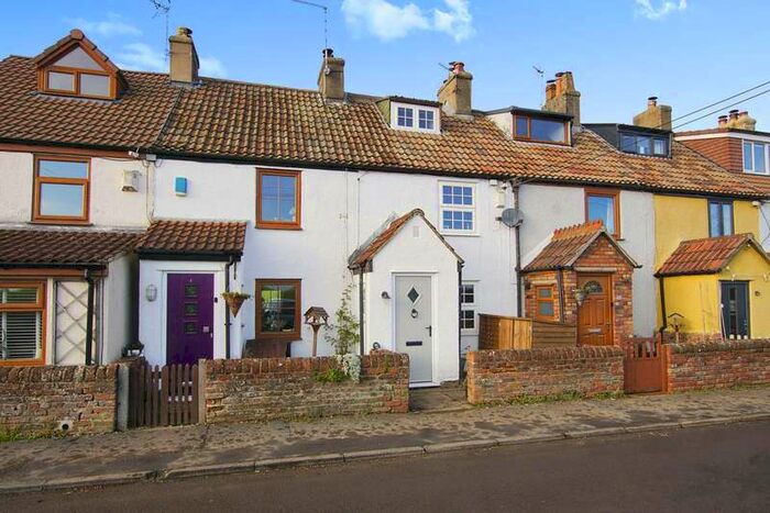 3 Bedroom Terraced House For Sale In 39 Parkfield Rank, Pucklechurch, Bristol, Gloucestershire, BS16