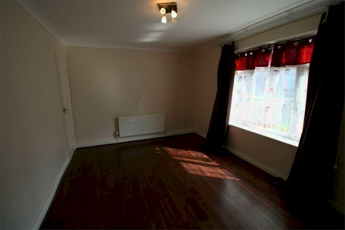 2 Bedroom Flat To Rent In Tarling Road, Canning Town, London, E16