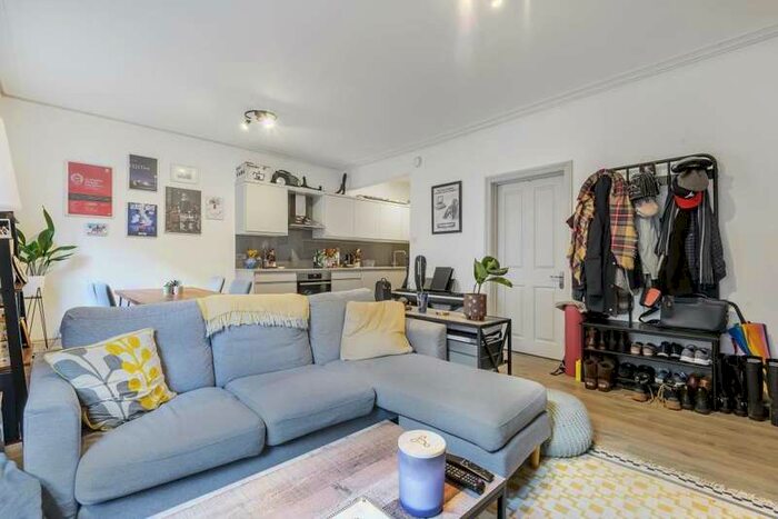 1 Bedroom Apartment To Rent In Union Court, Richmond, TW9