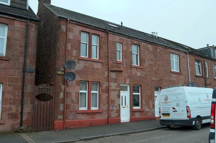 3 Bedroom Maisonette To Rent In Union Street, Bonhill, Alexandria, G83