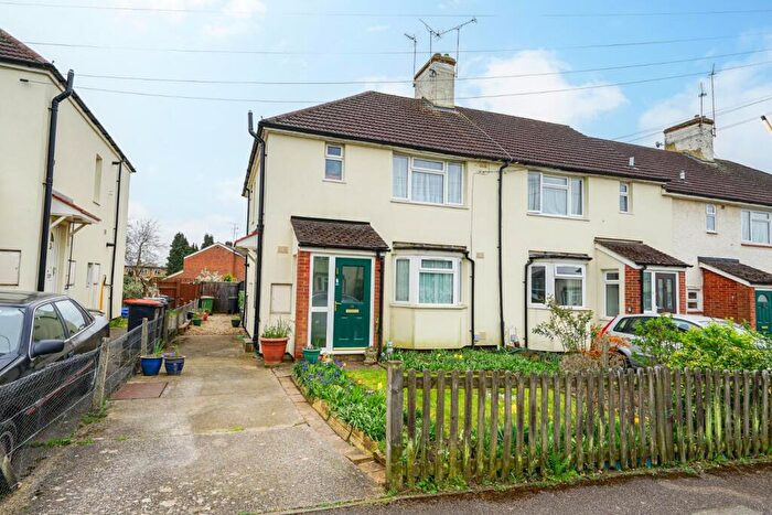 2 Bedroom Maisonette For Sale In Broomhills Road, Leighton Buzzard, LU7