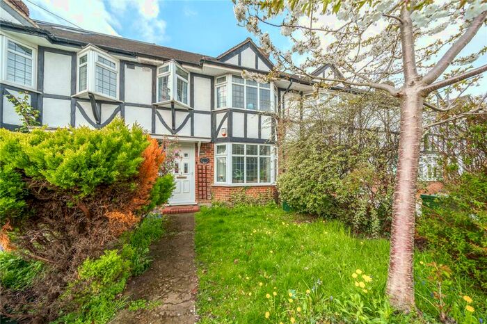 3 Bedroom Terraced House To Rent In Aragon Road, Kingston Upon Thames, KT2