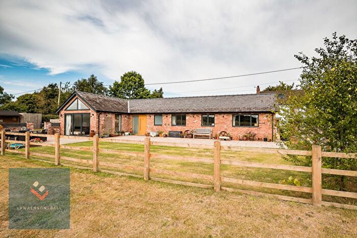 3 Bedroom Barn Conversion For Sale In Hondslough Lane, Norley, WA6