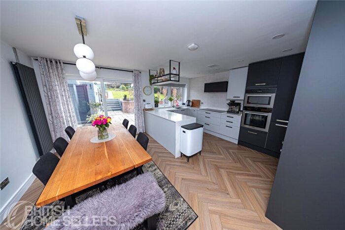 4 Bedroom Detached House For Sale In Lords Wood Lane, Chatham, Kent, ME5