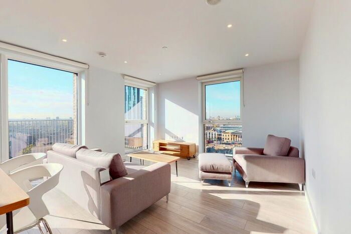 3 Bedroom Flat To Rent In New Kent Road, London, SE1