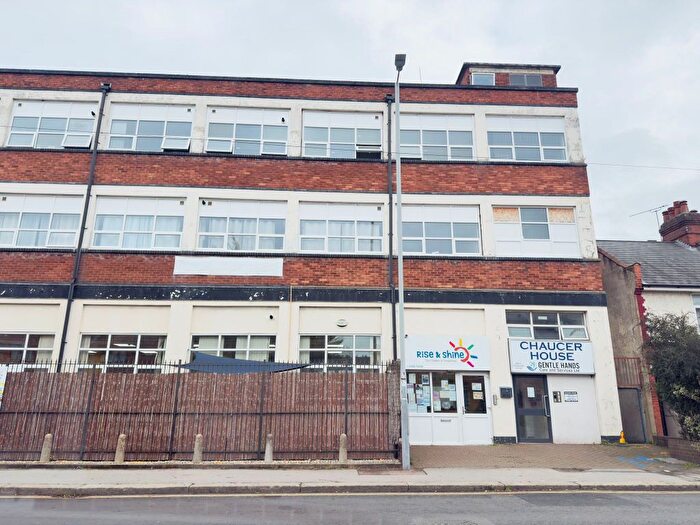 2 Bedroom Flat To Rent In Biscot Road, Luton, LU3