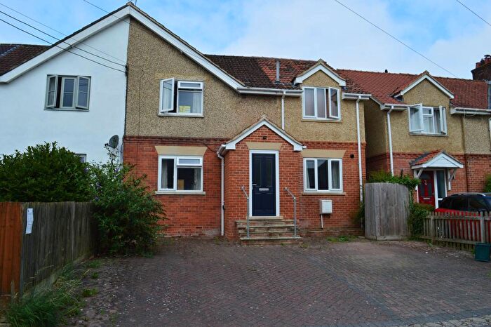 3 Bedroom Semi-Detached House To Rent In Prospect Road, Hungerford, RG17