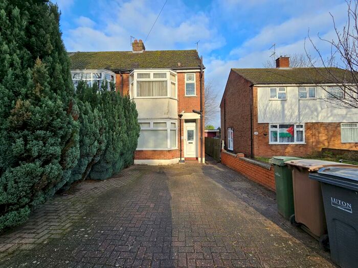 2 Bedroom House To Rent In Trinity Road, Luton, LU3