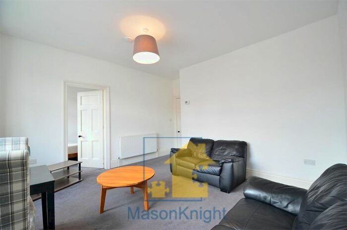 2 Bedroom Flat To Rent In For Both Student And Professional Harborne, Birmingham, B17