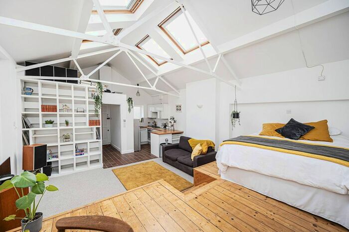 Studio To Rent In Magri Walk, Whitechapel, London, E1