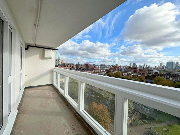 2 Bedroom Flat To Rent In Gayton House, Chiltern Road, London, E3