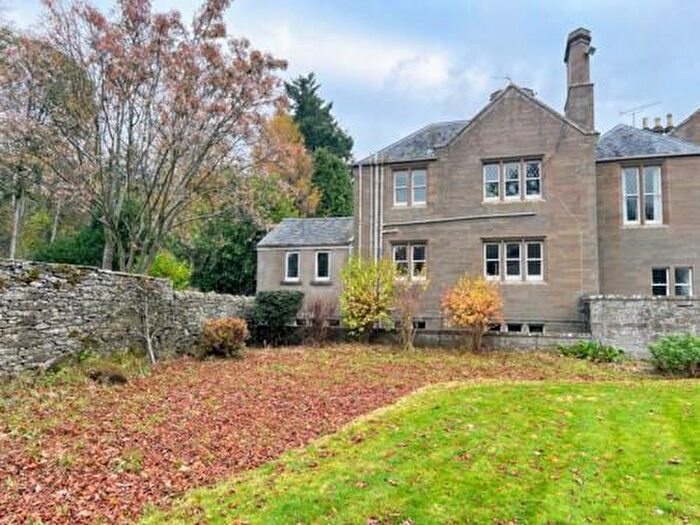 2 Bedroom Flat To Rent In Duntrune House, Dundee, DD4