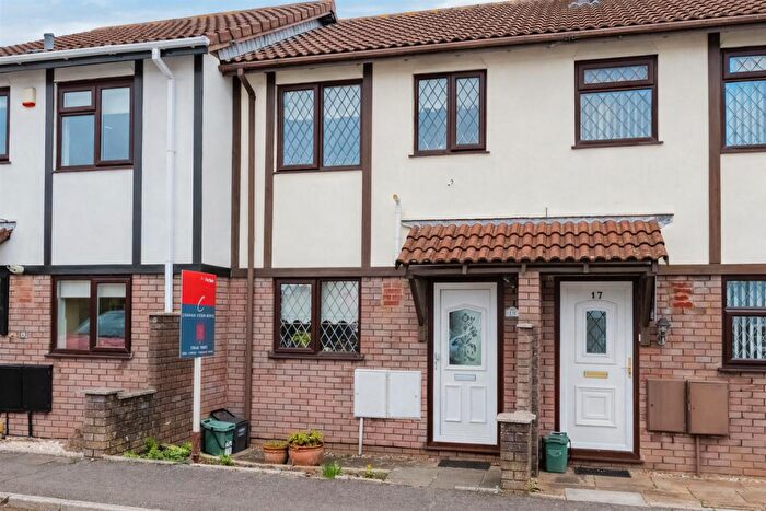 2 Bedroom Terraced House For Sale In Woodham Park, Barry, CF62