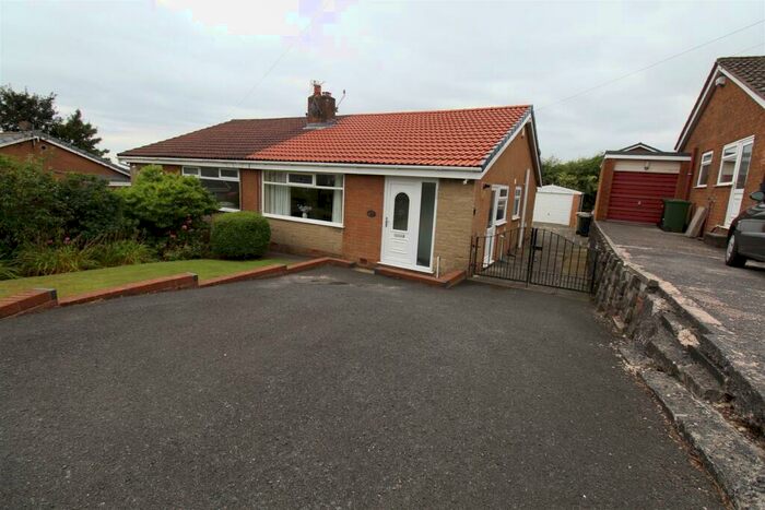 2 Bedroom Semi-Detached Bungalow To Rent In Claypool Road, Horwich, Bolton, BL6