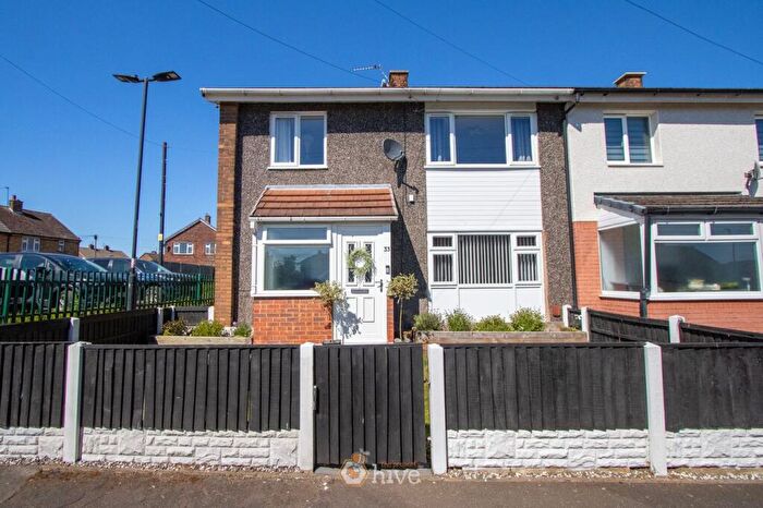3 Bedroom End Of Terrace House For Sale In Larch Drive, Armthorpe, Doncaster, DN3