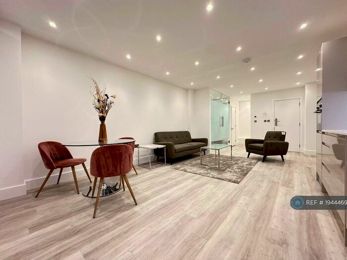 1 Bedroom Flat To Rent In Holmes Road, London, NW5