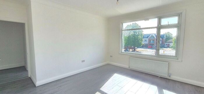 2 Bedroom Flat To Rent In Aylands Road, Enfield, EN3
