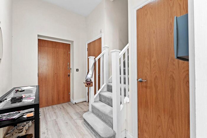 2 Bedroom Duplex For Sale In Avenue Road, Leamington Spa, CV31