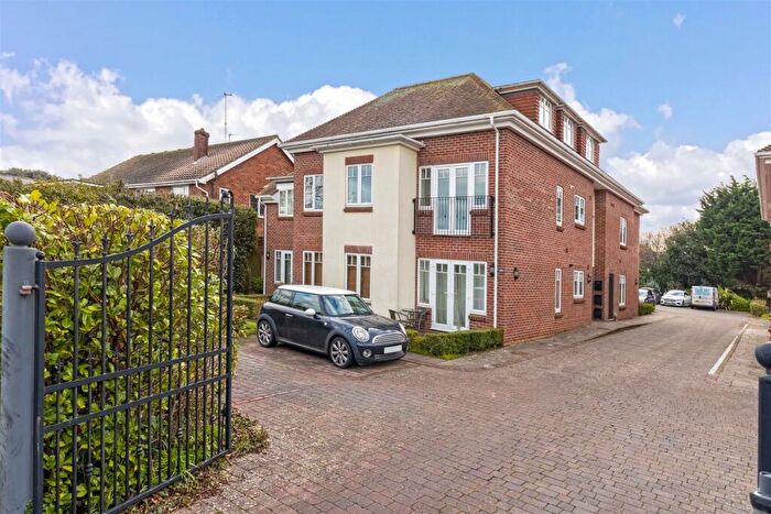 2 Bedroom Penthouse To Rent In Kingston Court, Worthing Road, East Preston, BN16