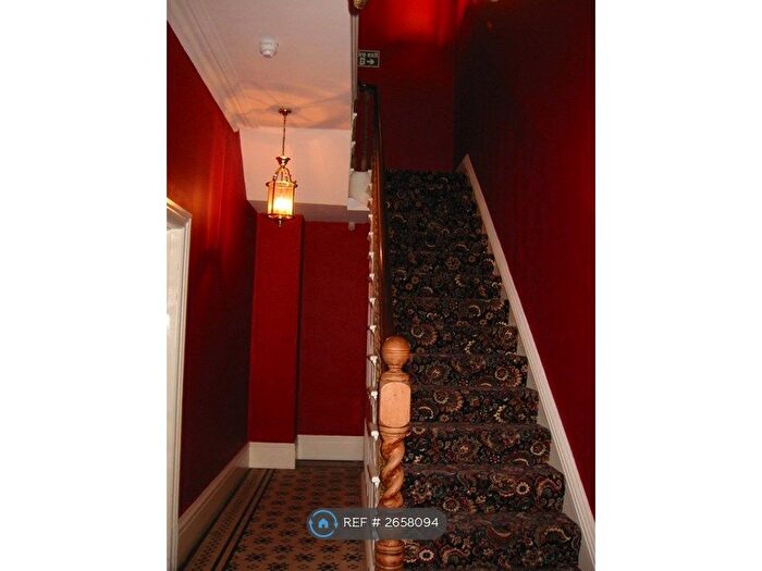 2 Bedroom Flat To Rent In Northcote Place, Newcastle-Under-Lyme, ST5