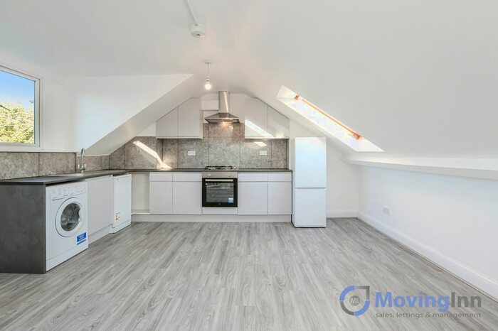 3 Bedroom Flat To Rent In Martin Way, Morden, Surrey, SM4