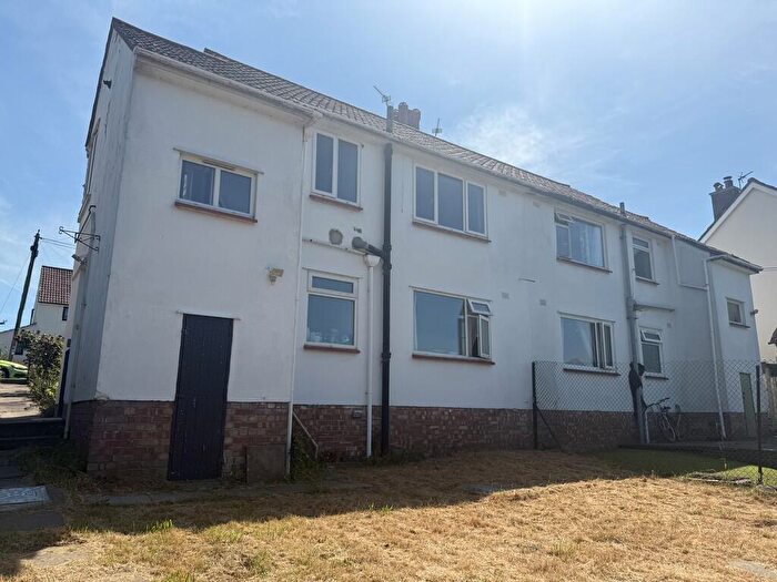 1 Bedroom Apartment To Rent In Fielding Road, Street, BA16