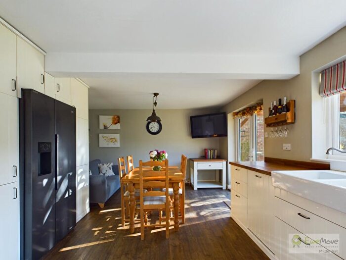 4 Bedroom Detached House For Sale In The Street, Freckenham, IP28