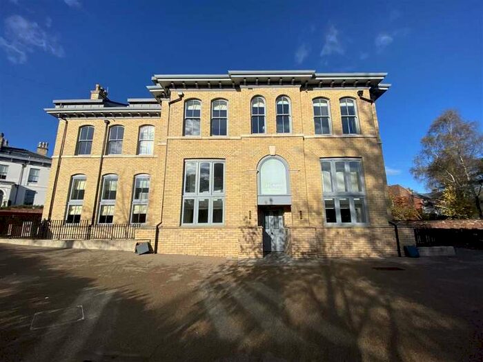 2 Bedroom Flat To Rent In Delamer House, Cavendish Road, Altrincham, WA14