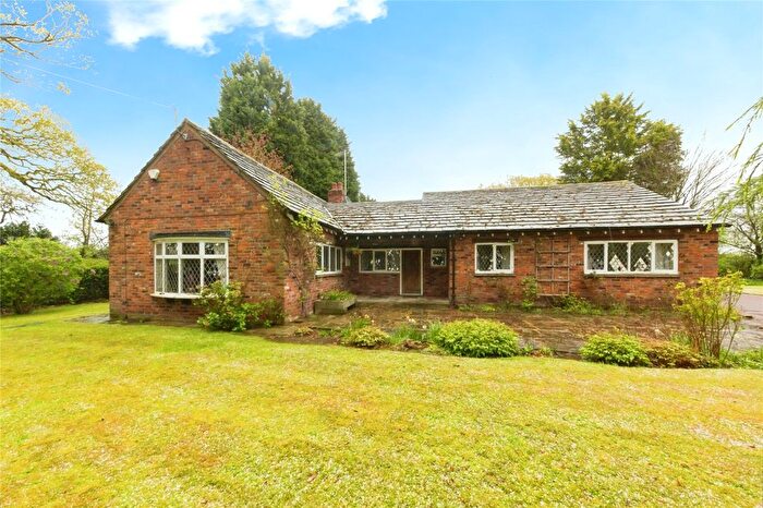 3 Bedroom Detached House For Sale In Forty Acre Lane, Crewe, Cheshire, CW4