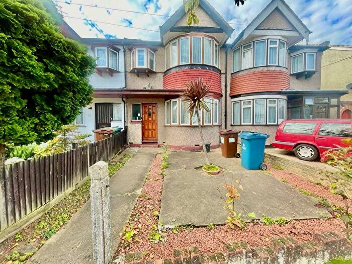 3 Bedroom Terraced House To Rent In Torbay Road, Harrow, Middlesex, HA2