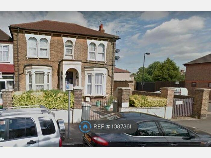 1 Bedroom Flat To Rent In Margery Park Road, London, E7